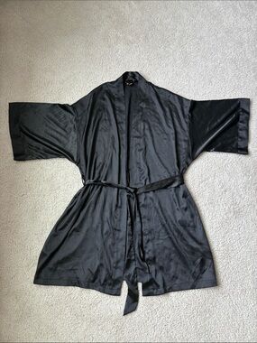 Victoria Secret size M/L Kimono Robe - Black